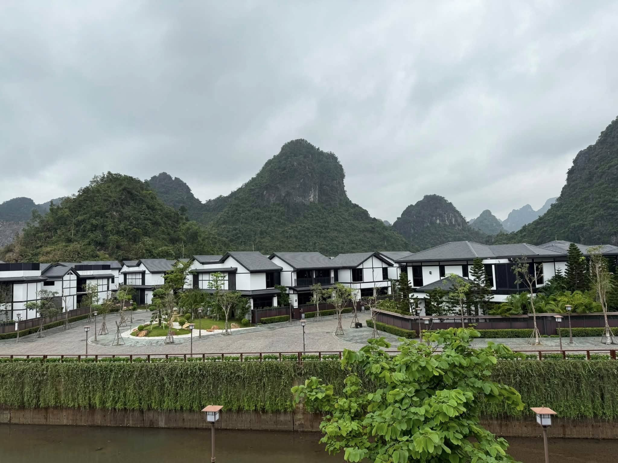 Villa Hilton Quang Hanh Onsen Resort Quảng Ninh 